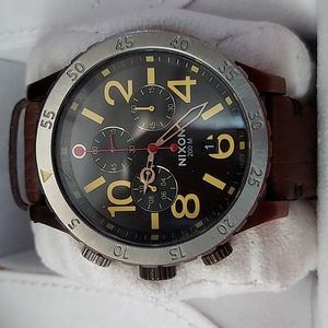 NIXON 48-20 mens watch